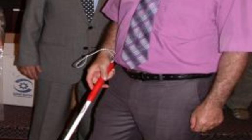 G&ouml;rme Engelli, Cepten Gelecek Mesaja G&ouml;re Halk Otob&uuml;s&uuml;ne Binecek