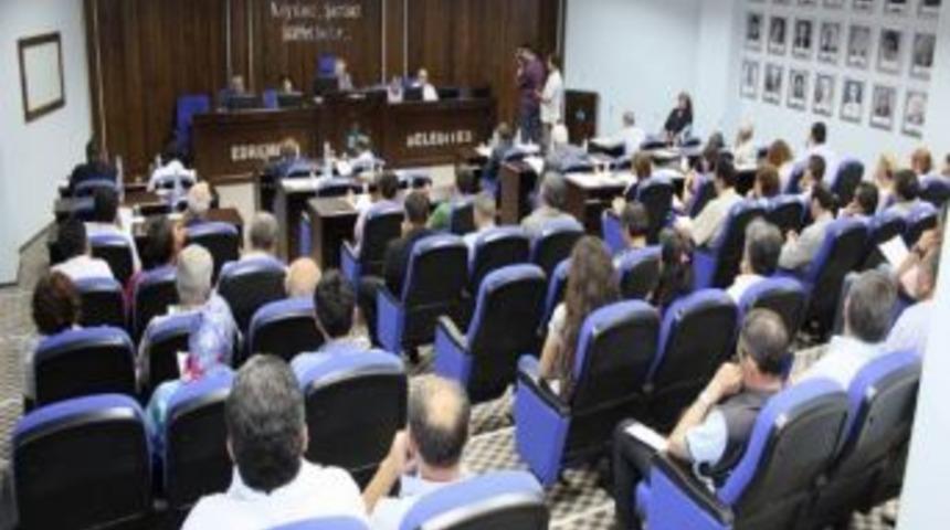 Edremit Belediye Meclisi&rsquo;nde Yoğun G&uuml;ndem