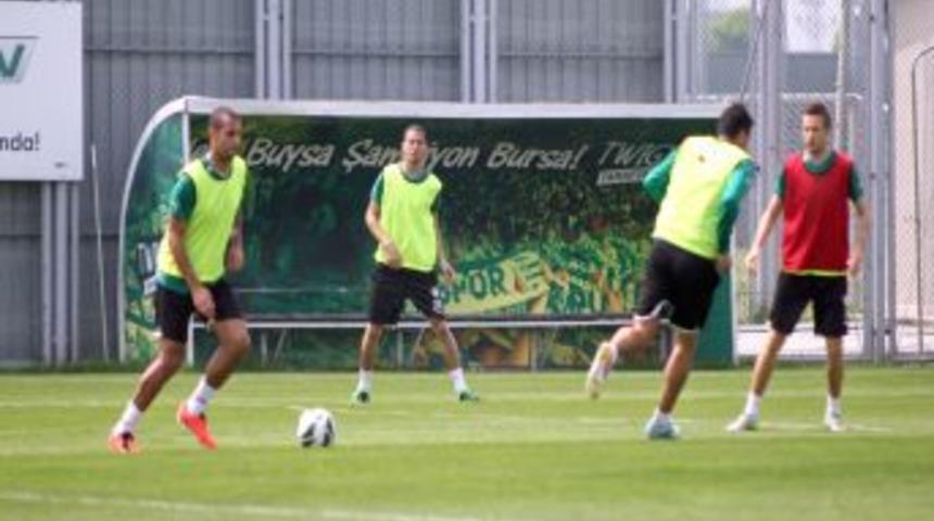 Bursaspor'da H&uuml;z&uuml;nl&uuml; Antrenman