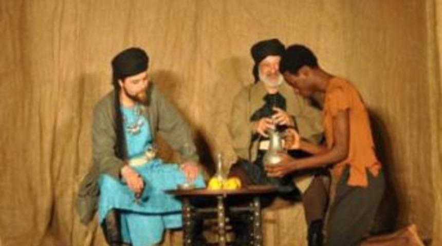 Niğde Belediyesi'nden &Uuml;cretsiz Tiyatro G&ouml;sterimi