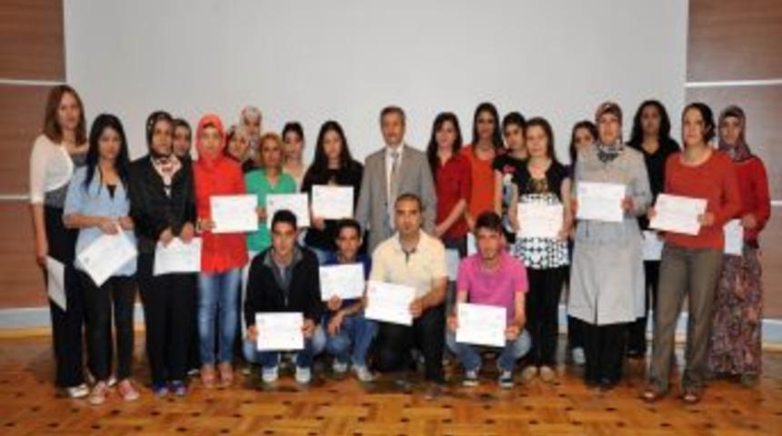 &lsquo;Halk &Uuml;niversitesi&rsquo;nde Meslek Edindiler