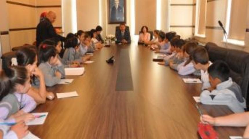 Başkan Karabalık'tan &Ouml;ğrencilere, 'yerel Y&ouml;netimler' Dersi