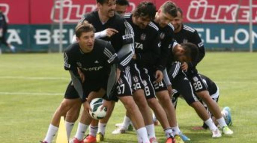 Beşiktaş, İn&ouml;n&uuml;'deki Son Ma&ccedil;a Hazırlanıyor
