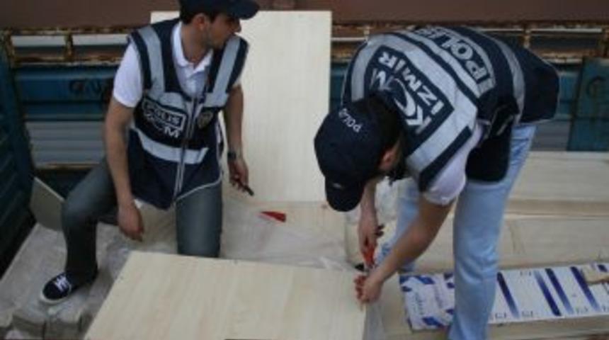 Mobilya Arası Ka&ccedil;ak Sigara Sevkiyatı