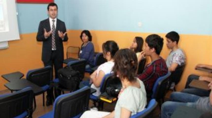 Bergama&rsquo;da &Ouml;ğrenciler Unesco Konusunda Eğitiliyor