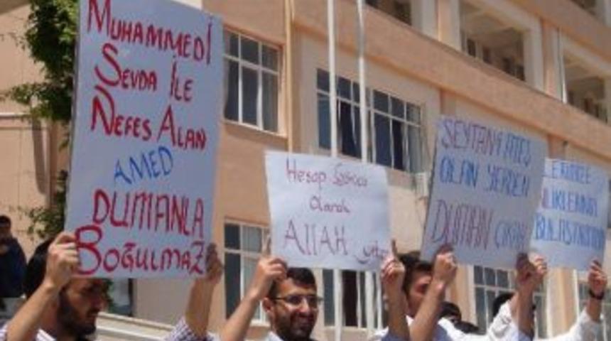 Bilge Gen&ccedil;lik Kul&uuml;b&uuml;&rsquo;nden Duman Konseri Protestosu