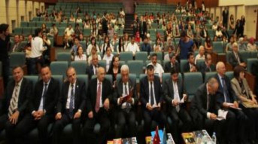 B&uuml;y&uuml;kel&ccedil;i T&uuml;ymebayev; "biz Kardeşiz"