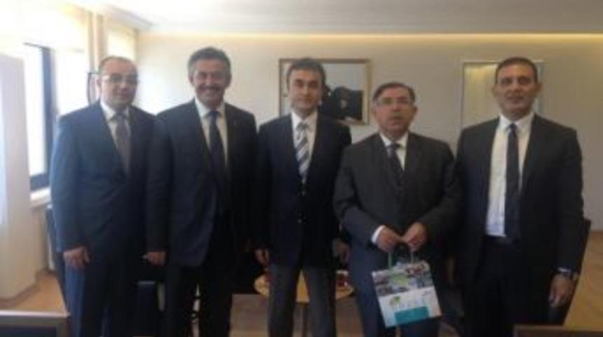 D&uuml;zce Heyeti K&uuml;lt&uuml;r Ve Turizm Bakanlığı M&uuml;steşar Yardımcısı Ali Şahin&rsquo;e Ziyaret Etti