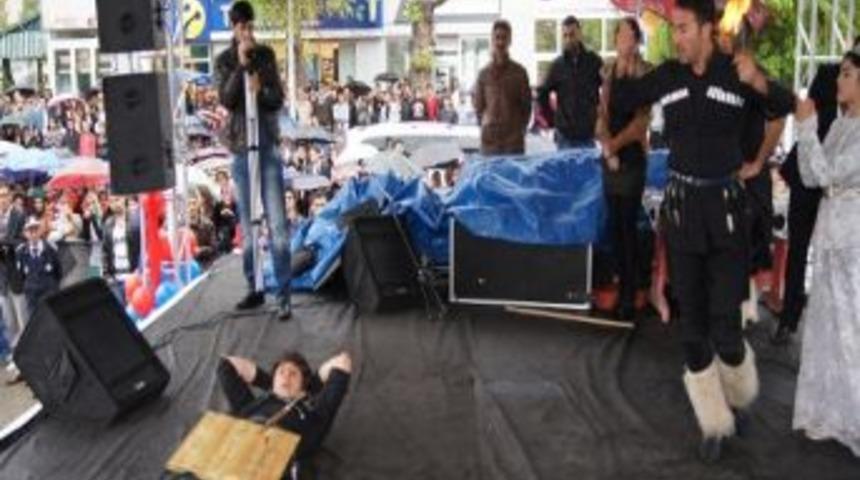 Kağızman&rsquo;da Zeynep Dizdar Konseri