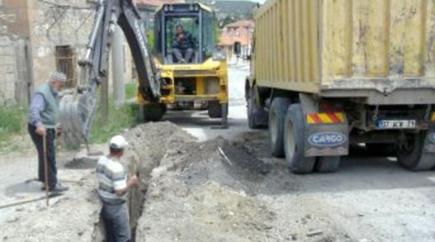 Ke&ccedil;iborlu'da Şehir Şebekesi Değiştiği I&ccedil;in Sık Sık Su Kesintisine Gidiliyor