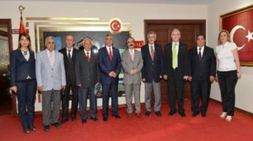 Vali Coş'a "vakıflar Haftası" Ziyareti