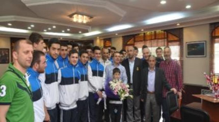 Kırkpınarspor Şampiyona &Ouml;ncesi Son Ziyareti Başkan Uslu&rsquo;ya Yaptı