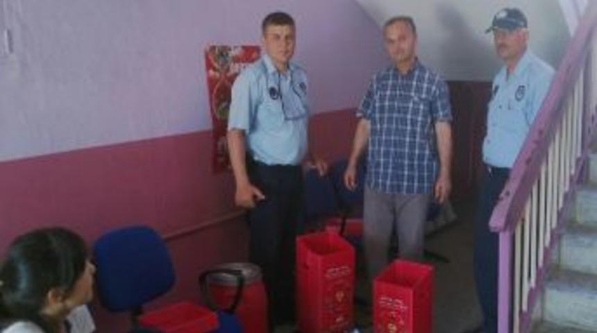 Burhaniye&rsquo;de Atık Piller Teslim Edildi