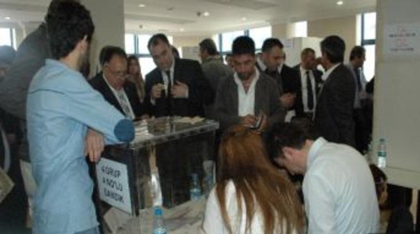 Gebze Ticaret Odası Se&ccedil;iminde Kavga