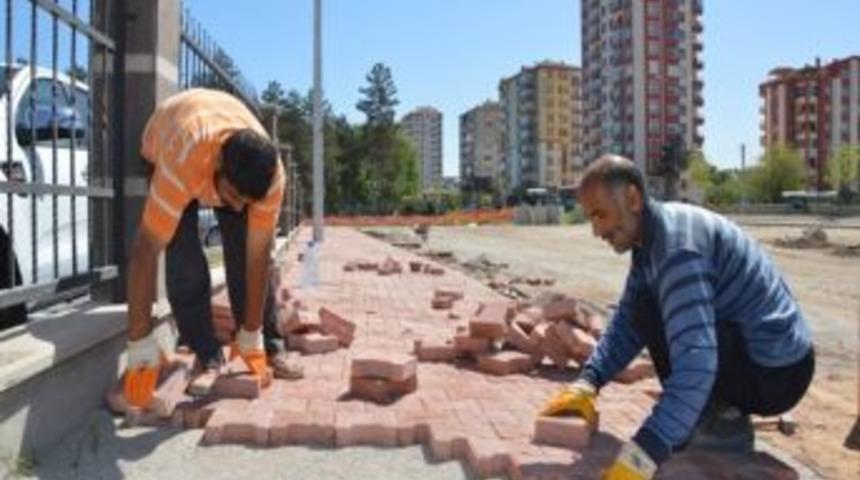 Kocasinan S&uuml;mer&rsquo;de İşe Başladı