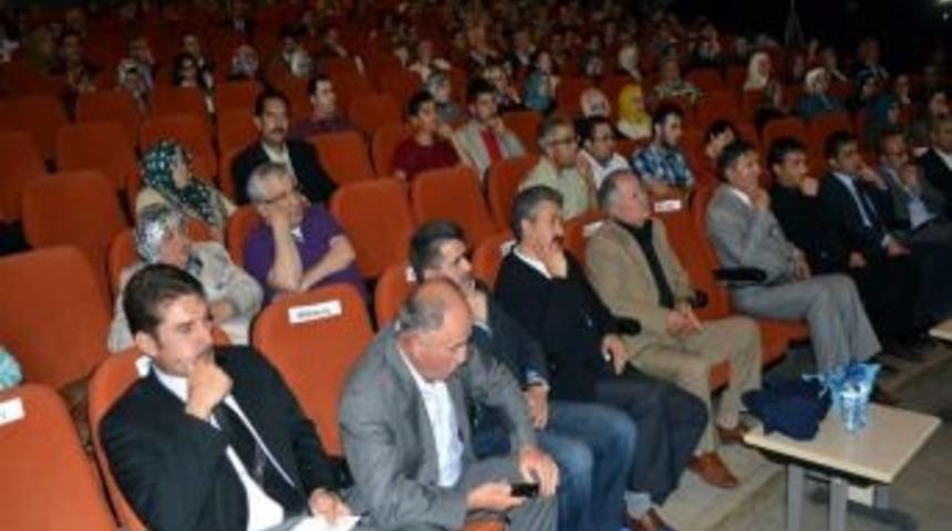 Kur&rsquo;an Ve S&uuml;nnet Temelinde Kur&rsquo;an&rsquo;ı Anlama Usul&uuml; Anlatıldı