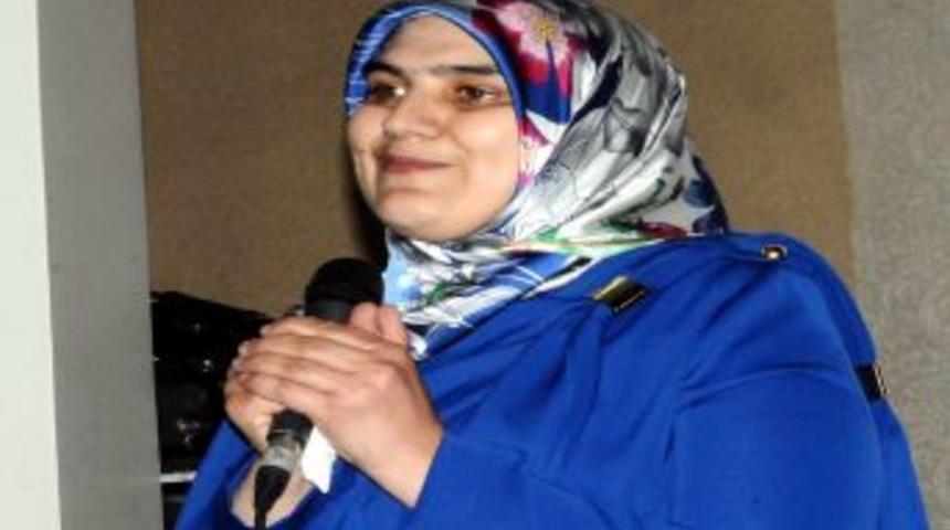 &lsquo;Davetsiz Misafir&rsquo; Annelerle Buluştu