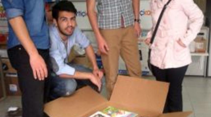 SA&Uuml;&rsquo;l&uuml; &Ouml;ğrenciler Ardahan&rsquo;daki Ilkokul I&ccedil;in Kitap Topladı