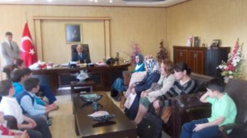 Dahi &Ccedil;ocuklar Milli Eğitim M&uuml;d&uuml;r&uuml;n&uuml; Ziyaret Etti