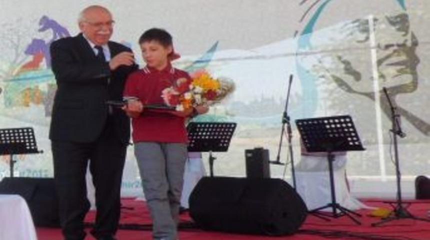 &Ouml;zel Muzaffer Ancın &Ouml;ğrencisi Resimde T&uuml;rkiye Birincisi Oldu