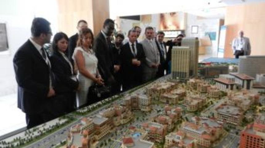 Sağlık Serbest B&ouml;lgesini Kurmayı Hedefleyen Bursa, Dubai &Ouml;rneğini Gezdi