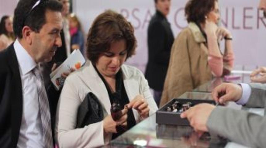 M&uuml;cevher Fuarı Kapılarını Anneler I&ccedil;in A&ccedil;ıyor