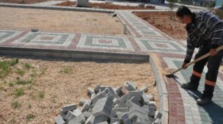 Odunpazarı Belediyesi'nden Teksan'a 5 Bin Metrekarelik Park Alanı