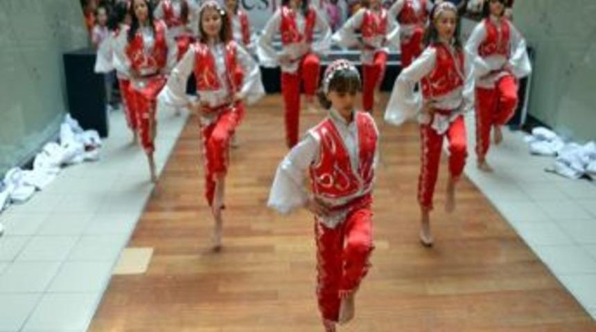 &lsquo;hayvan Sevgisi&rsquo; Resim Yarışmasında &Ouml;d&uuml;l T&ouml;reni