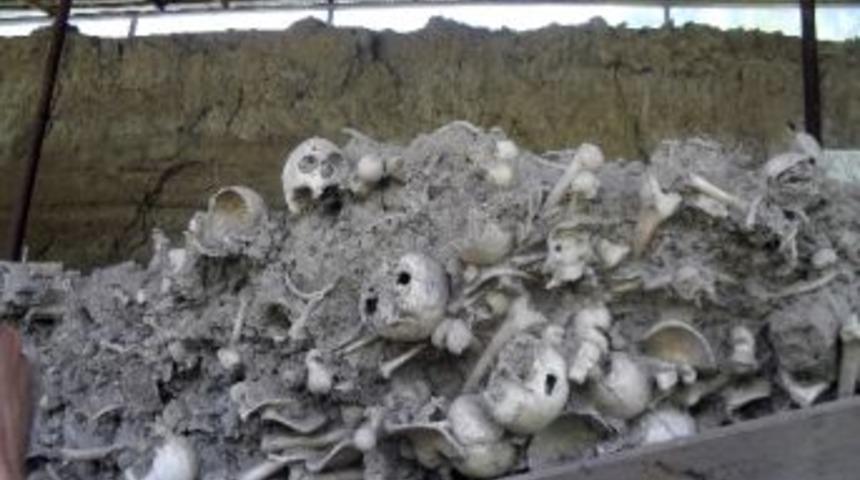 Bakiad Azerbaycan&rsquo;a Gezi D&uuml;zenledi