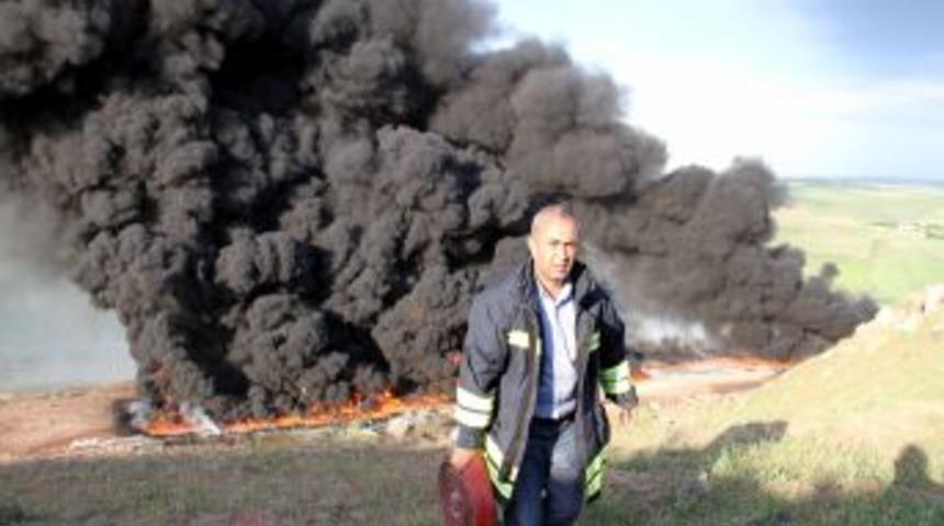 Diyarbakır'da Patlamadan Sonra &Ccedil;ıkan Yangın S&ouml;nd&uuml;r&uuml;ld&uuml;