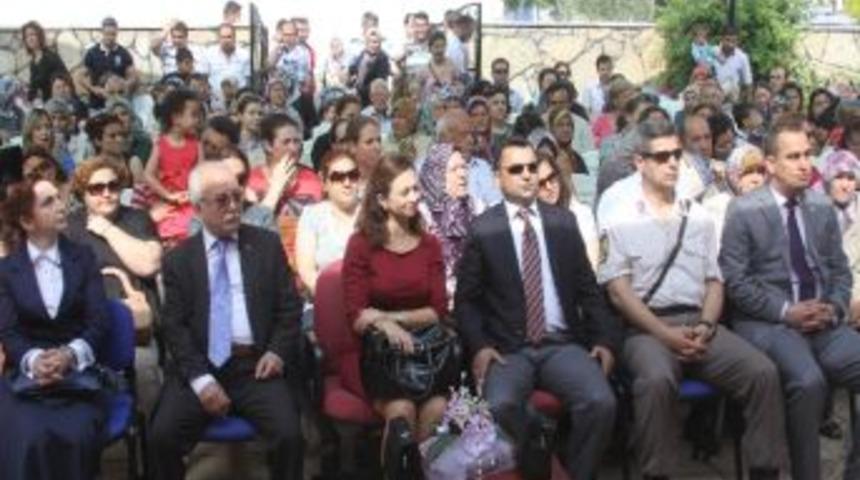 Anneler G&uuml;n&uuml; Coşkuyla Kutlandı