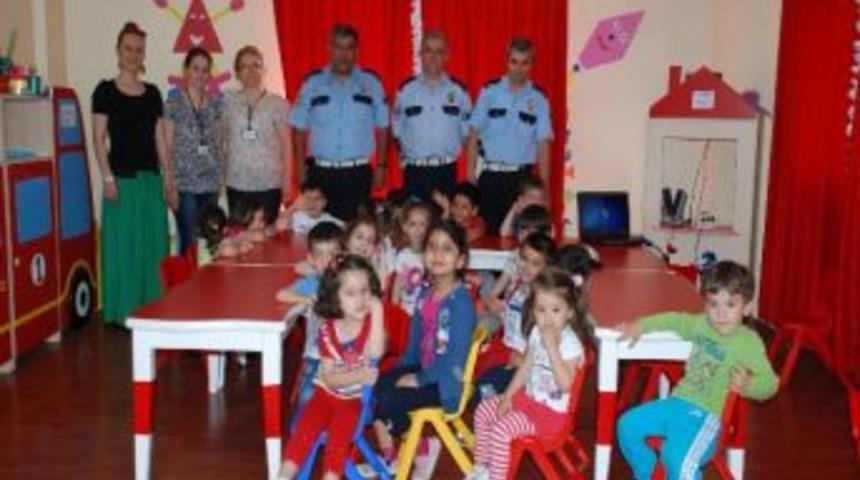 Ama&ccedil; Bilin&ccedil;li Bireyler Yetiştirmek