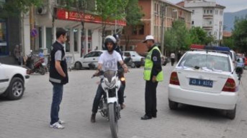 Emet&rsquo;te Motosiklet Kontrolleri