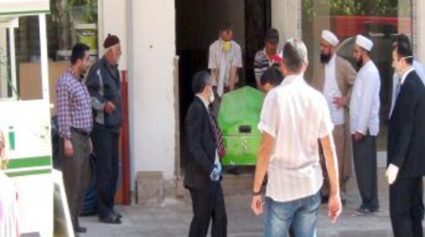 Cansız Bedenini Eve Gelen Torunu Buldu