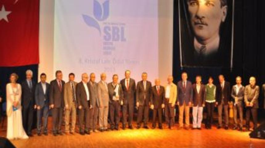 Kristal Lale &Ouml;d&uuml;lleri Sahiplerini Buldu