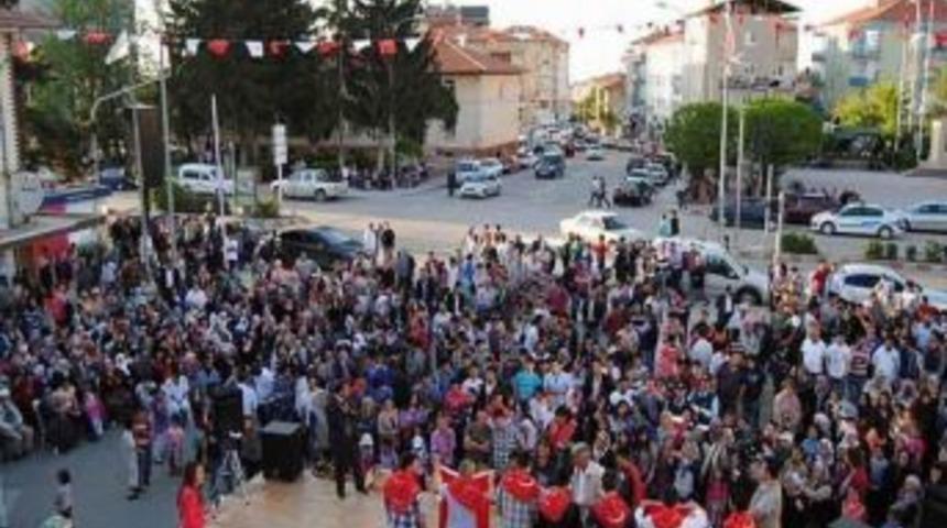 93-2 Tertip Askerler Kına Yakılarak Uğurlandı