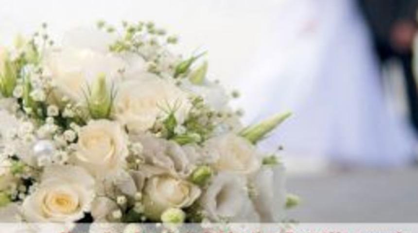 Kozan Belediyesi&rsquo;nden 50 &Ccedil;ifte &Uuml;cretsiz Kır D&uuml;ğ&uuml;n&uuml;