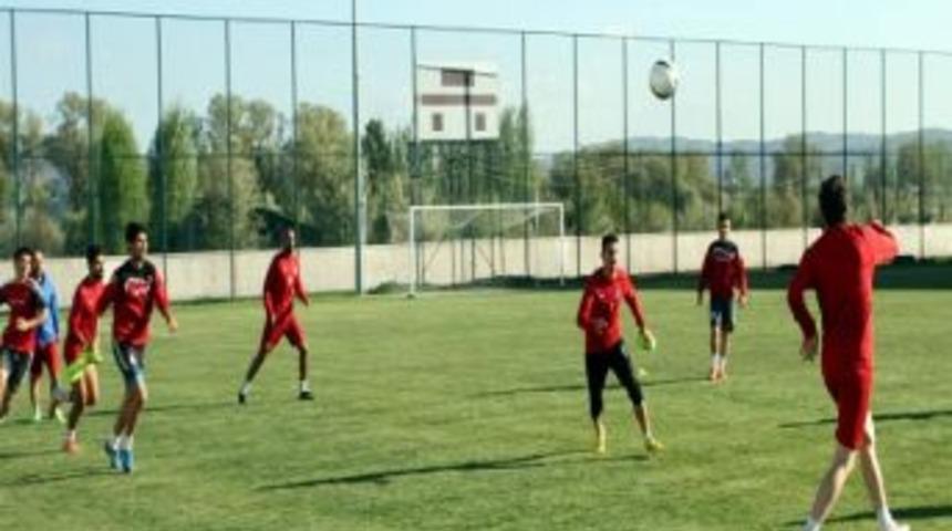 D&ouml;rt Eyl&uuml;l Belediyespor, Play-off Ma&ccedil;larına Hazırlanıyor