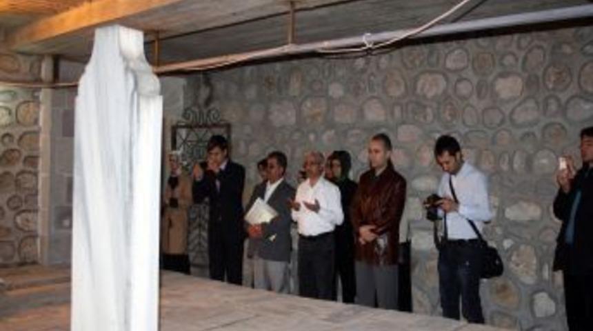 Kutlu: T&uuml;rbeyi Maneviyatın Yaşandığı Bir Vaha Haline Getirmek Istiyoruz