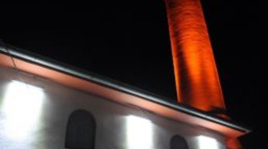 Manisa Belediyesi, Cami Aydınlatma &Ccedil;alışmalarına Başladı