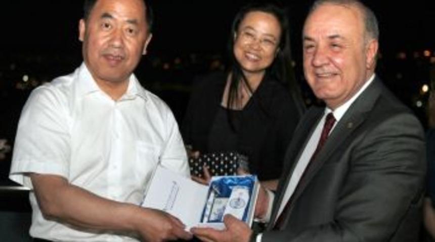 Mevlana Ile Konf&uuml;&ccedil;y&uuml;s, Gaziantep &Uuml;niversitesi&rsquo;nde Buluşuyor