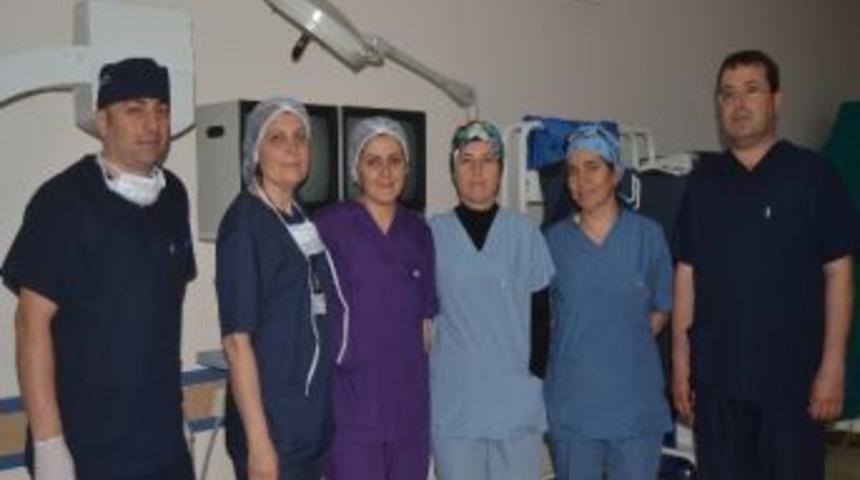 D&uuml;zce Atat&uuml;rk Devlet Hastanesi'nde Laparoskobik Cerrahi Y&ouml;ntemi Uygulanmaya Başlandı
