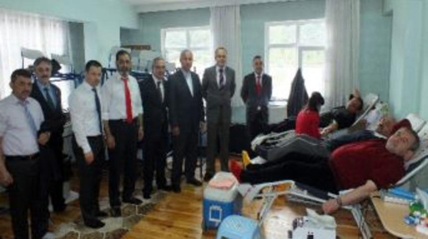 Yenice M&uuml;ftl&uuml;ğ&uuml;nden Kan Bağışı