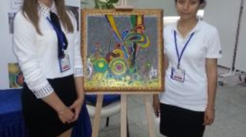 İzmirli &Ouml;ğrencilerin Bilim Sergisi