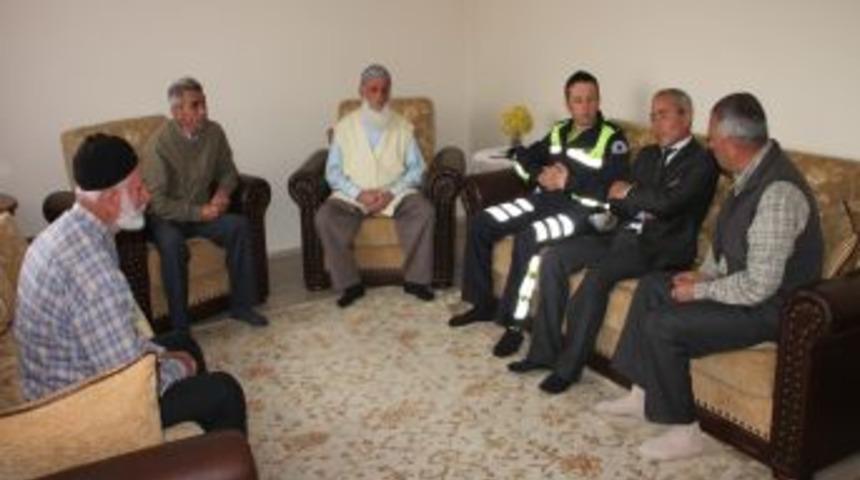 Hayatını Kaybeden Halk Otob&uuml;s&uuml; Şof&ouml;r&uuml;n&uuml;n Ailesini Ziyaret Ettiler