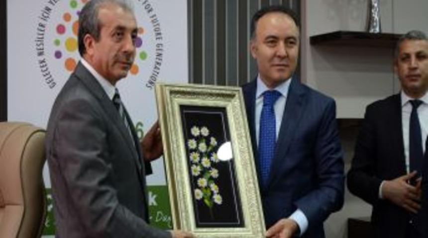 Eker: İT&Uuml;, Geri &Ccedil;ektiği GDO'lu Pirin&ccedil; Raporuyla Ilk G&uuml;nki A&ccedil;ıklamamı Teyit Etti