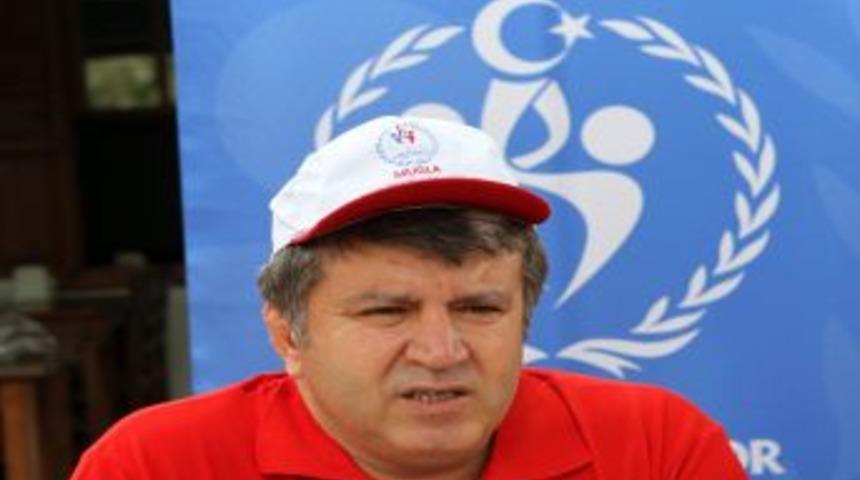 Muğla&rsquo;da 2 Bin 23 Kişi Aynı Anda Zeybek Oynayacak