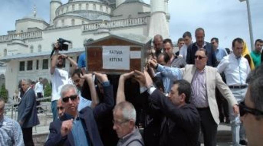 Irak T&uuml;rkmen Cephesi Eski Genel Başkanı Ketene, Annesini Son Yolculuğuna Uğurladı