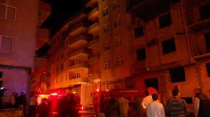 G&ouml;rele&rsquo;deki Ev Yangını Korkuya Neden Oldu