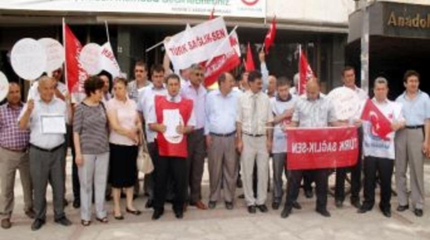 Sağlıkta &Ccedil;alışan Hizmetliler Kadro İstedi